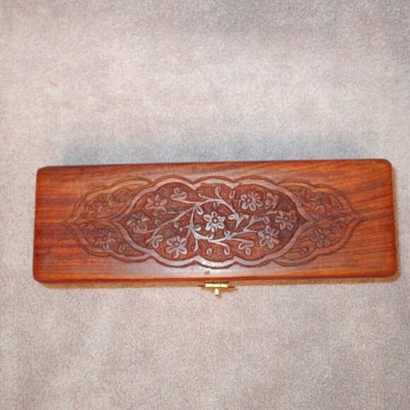 Vtg Lucky Brand Tooled Wood Fretwork Stash Box Brass Peace Sign Incense Trinket - Picture 7 of 11